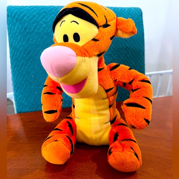 Vintage Tigger plush from Winnie the Pooh - Picture 1 of 7